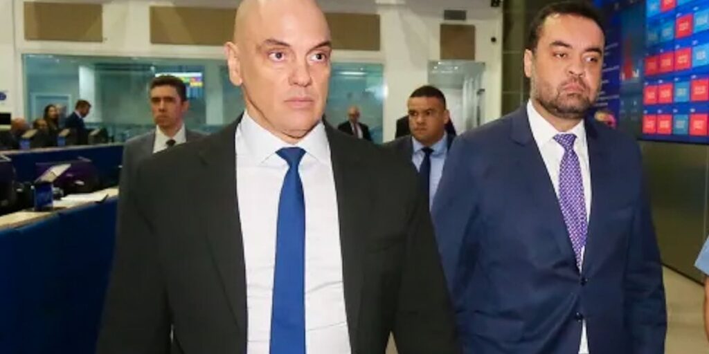 castro-e-moraes-discutem-operacao-e-retomada-de-territorios-no-rio
