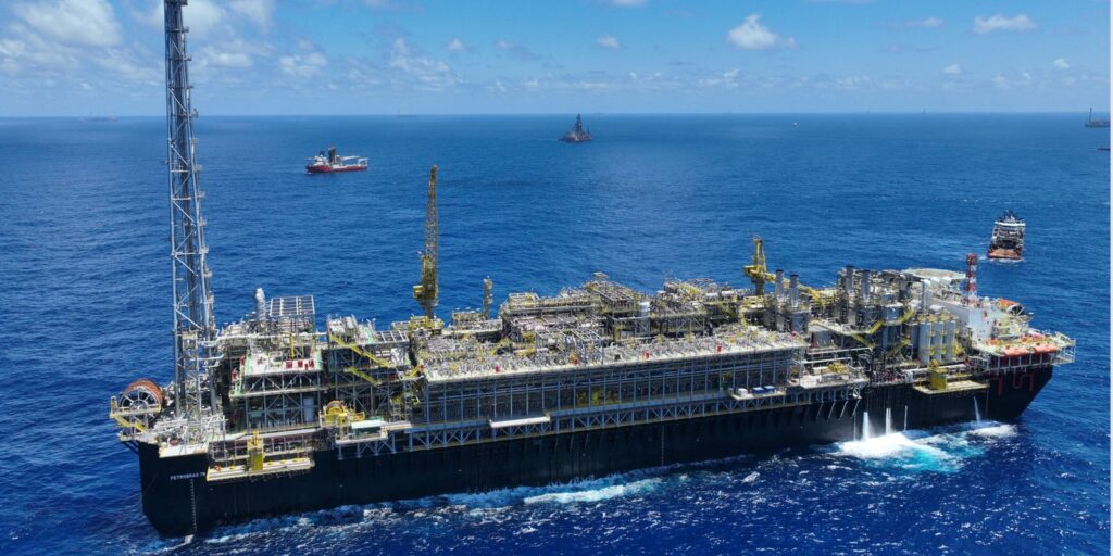 petrobras-inicia-operacao na plataforma-p-78-no campo-de-buzios