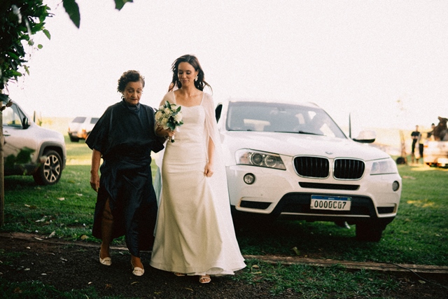 Casamento de Mirela e Rafael é marcado por emoção e momentos inesquecíveis em Amambai Casamento de Mirela e Rafael é marcado por emoção e momentos inesquecíveis em Amambai