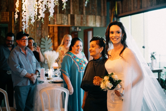 Casamento de Mirela e Rafael é marcado por emoção e momentos inesquecíveis em Amambai Casamento de Mirela e Rafael é marcado por emoção e momentos inesquecíveis em Amambai
