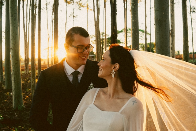 Casamento de Mirela e Rafael é marcado por emoção e momentos inesquecíveis em Amambai Casamento de Mirela e Rafael é marcado por emoção e momentos inesquecíveis em Amambai