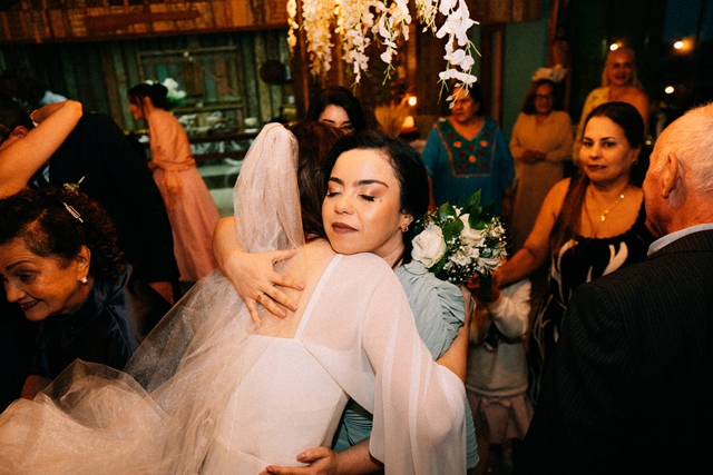 Casamento de Mirela e Rafael é marcado por emoção e momentos inesquecíveis em Amambai Casamento de Mirela e Rafael é marcado por emoção e momentos inesquecíveis em Amambai