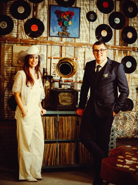 Casamento de Mirela e Rafael é marcado por emoção e momentos inesquecíveis em Amambai Casamento de Mirela e Rafael é marcado por emoção e momentos inesquecíveis em Amambai