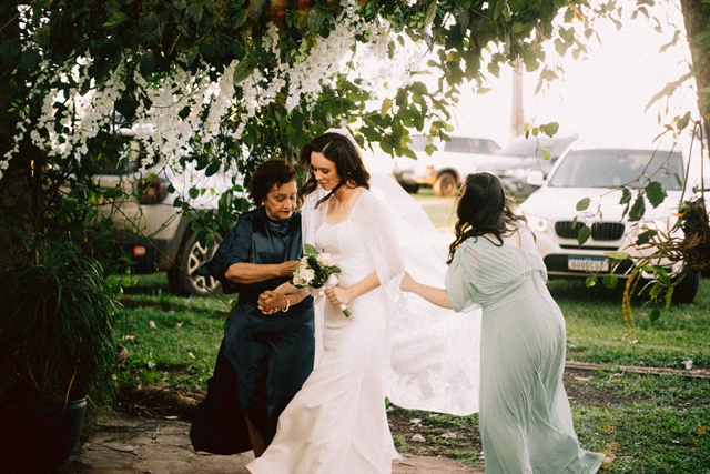 Casamento de Mirela e Rafael é marcado por emoção e momentos inesquecíveis em Amambai Casamento de Mirela e Rafael é marcado por emoção e momentos inesquecíveis em Amambai