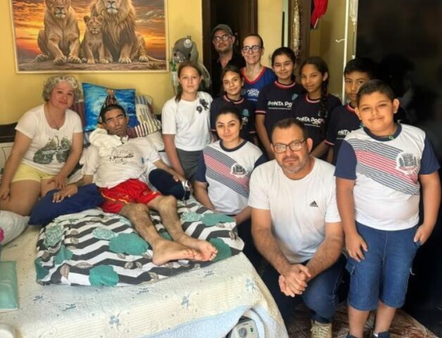 Ponta Porã: Alunos da Escola Juvenal Fróes usam tecnologia para ajudar paciente com Esclerose Lateral Amiotrófica