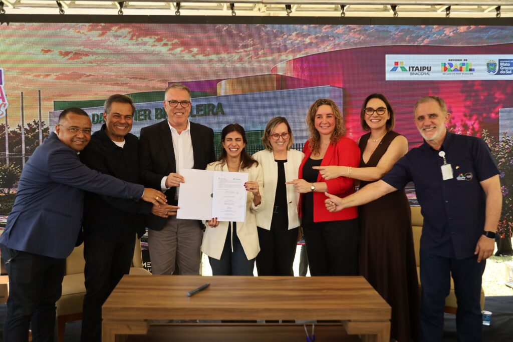 Vereadores prestigiam ato de lançamento da Casa da Mulher Brasileira em Ponta Porã Vereadores prestigiam ato de lançamento da Casa da Mulher Brasileira em Ponta Porã