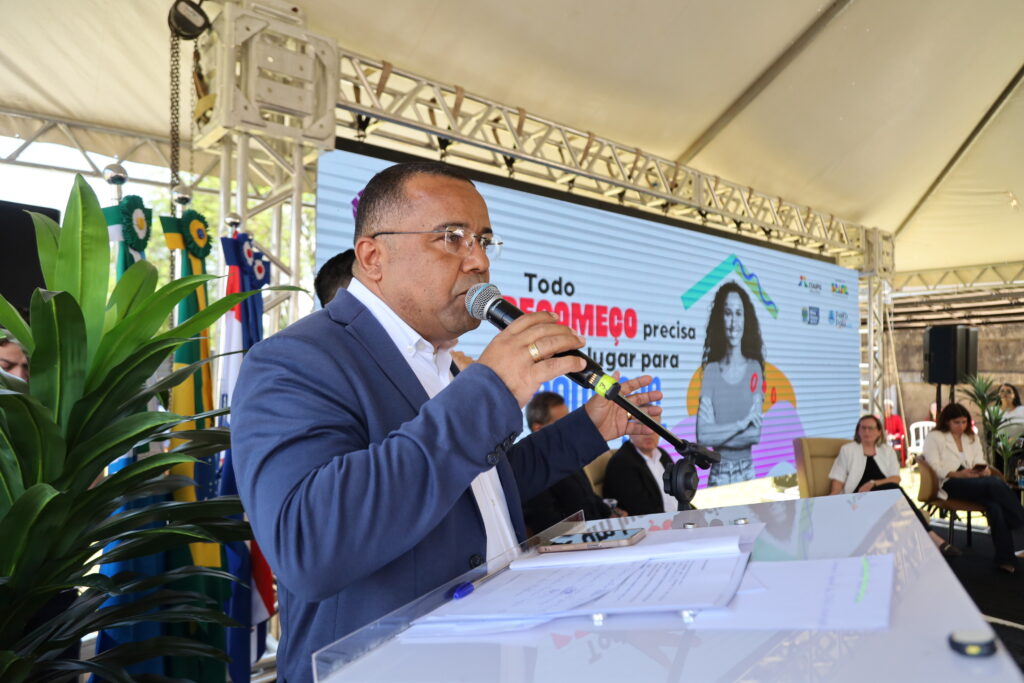 Vereadores prestigiam ato de lançamento da Casa da Mulher Brasileira em Ponta Porã Vereadores prestigiam ato de lançamento da Casa da Mulher Brasileira em Ponta Porã
