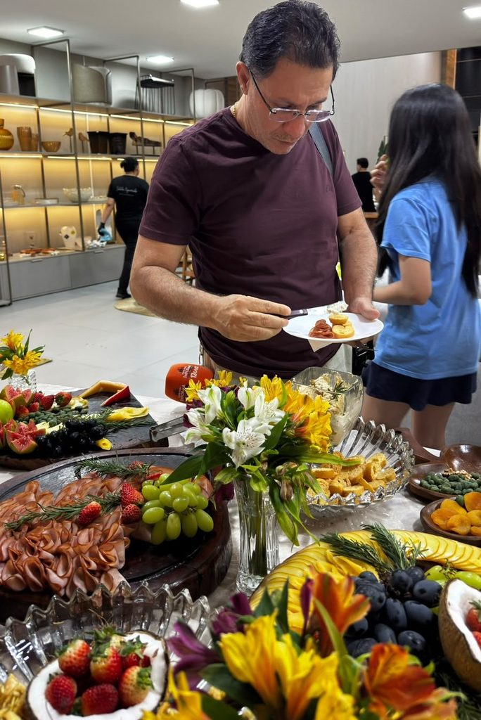 Paulo e Kelly Pires celebram reinauguração da Criare e inauguração da CopDecor em Ponta Porã