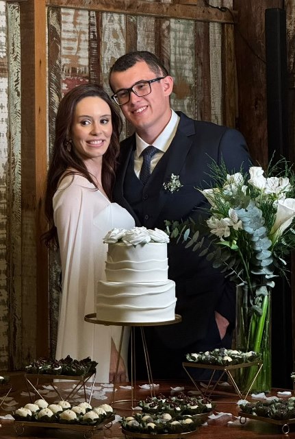 Casamento de Mirela e Rafael é marcado por emoção e momentos inesquecíveis em Amambai Casamento de Mirela e Rafael é marcado por emoção e momentos inesquecíveis em Amambai