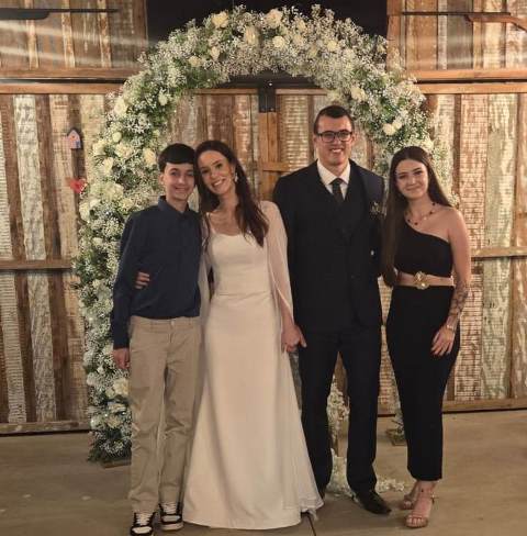 Casamento de Mirela e Rafael é marcado por emoção e momentos inesquecíveis em Amambai Casamento de Mirela e Rafael é marcado por emoção e momentos inesquecíveis em Amambai